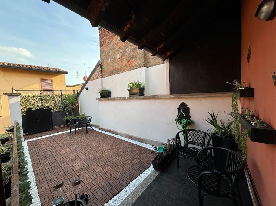 La Terrazza In Centro Apartment Treviglio Luaran gambar