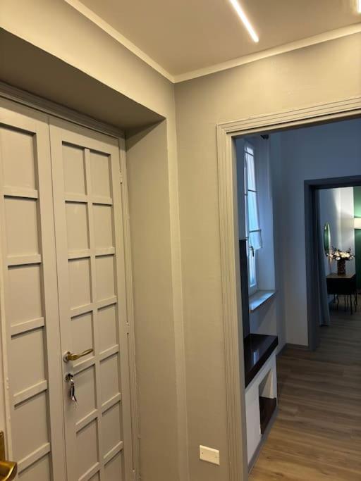 La Terrazza In Centro Apartment Treviglio Luaran gambar
