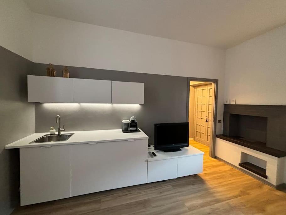 La Terrazza In Centro Apartment Treviglio Luaran gambar